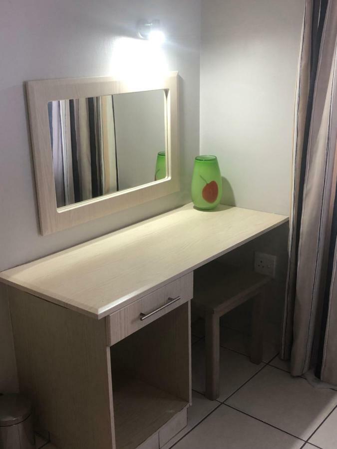 Sunrise Beach Resort Amanzimtoti Extérieur photo